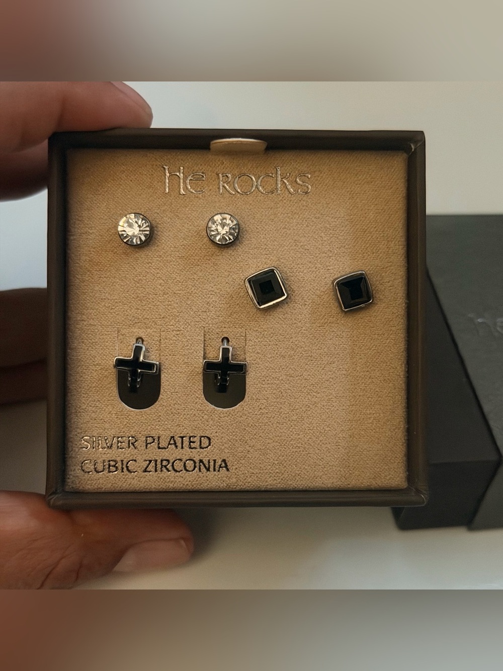 He Rocks - Picture 3 of 3